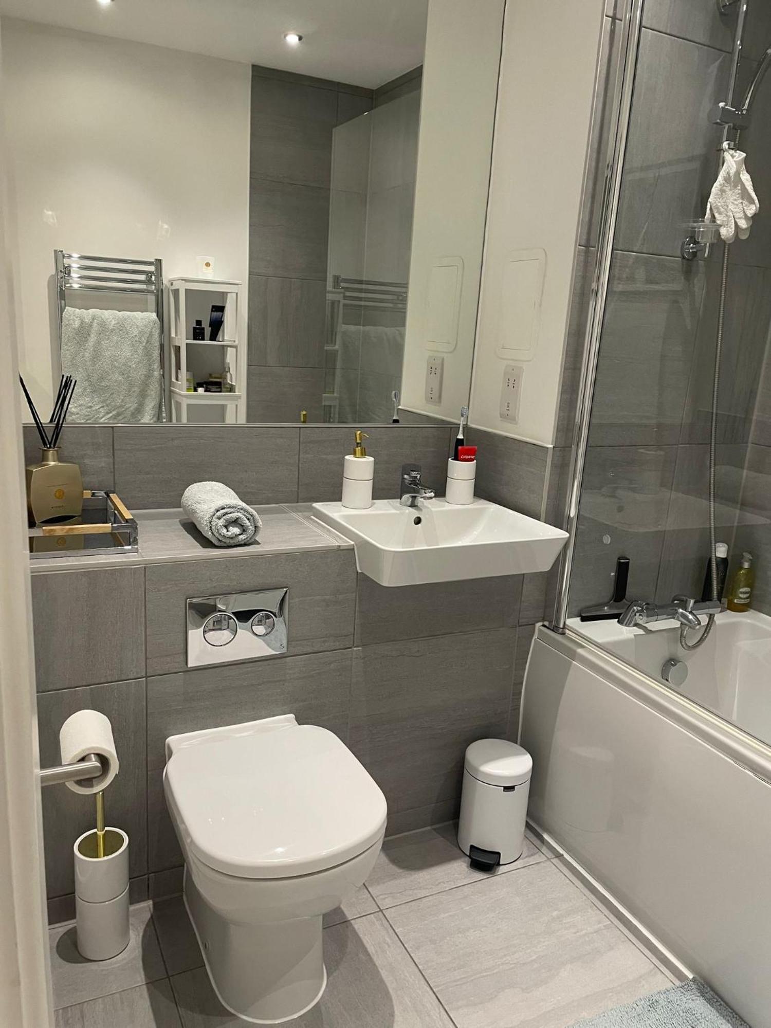 Appartamento Malixa Uk Croydon Esterno foto