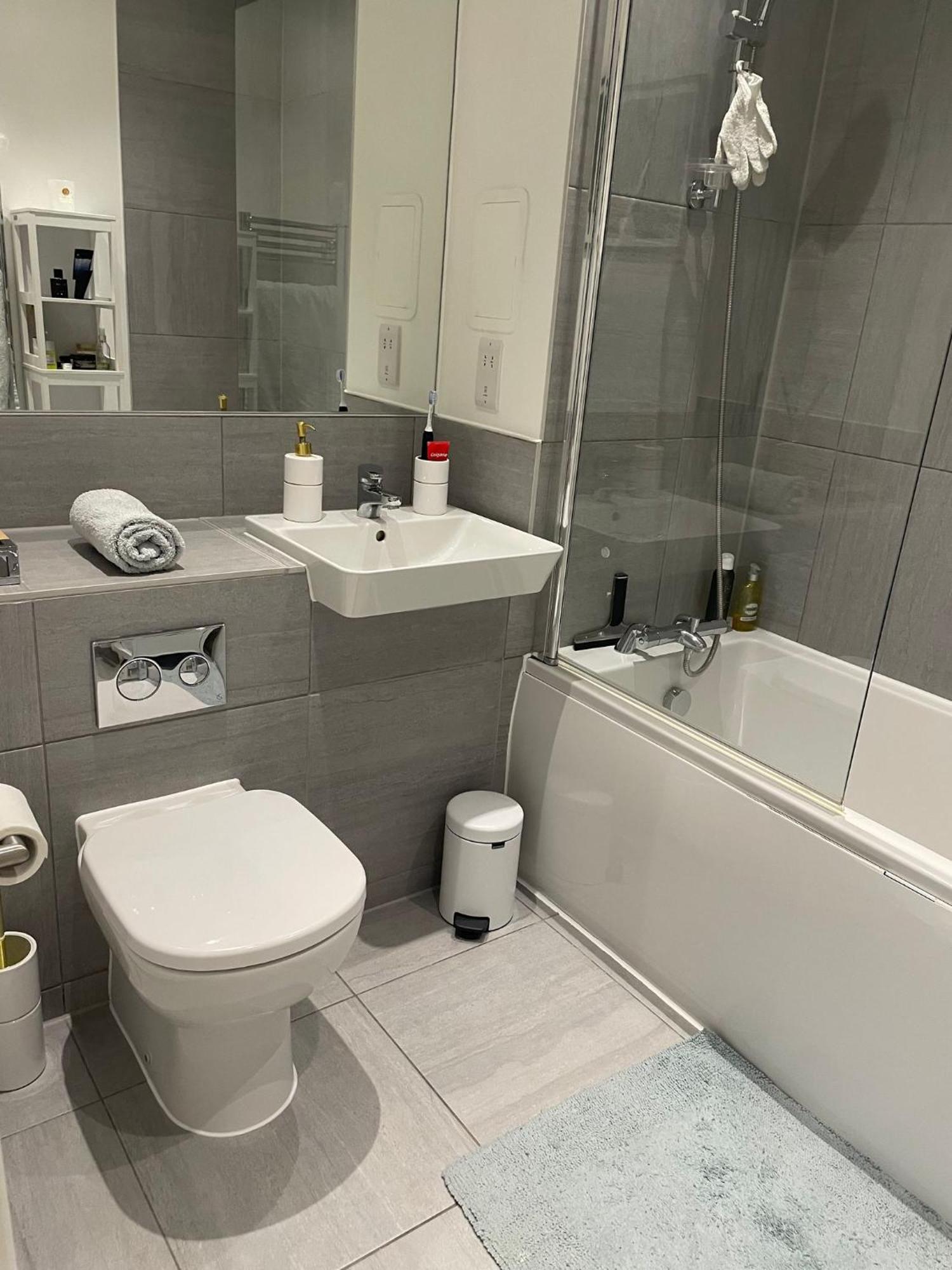 Appartamento Malixa Uk Croydon Esterno foto